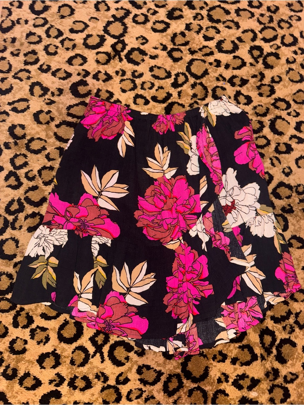 Billabong Black Skirt with Hot Pink & White Floral Print